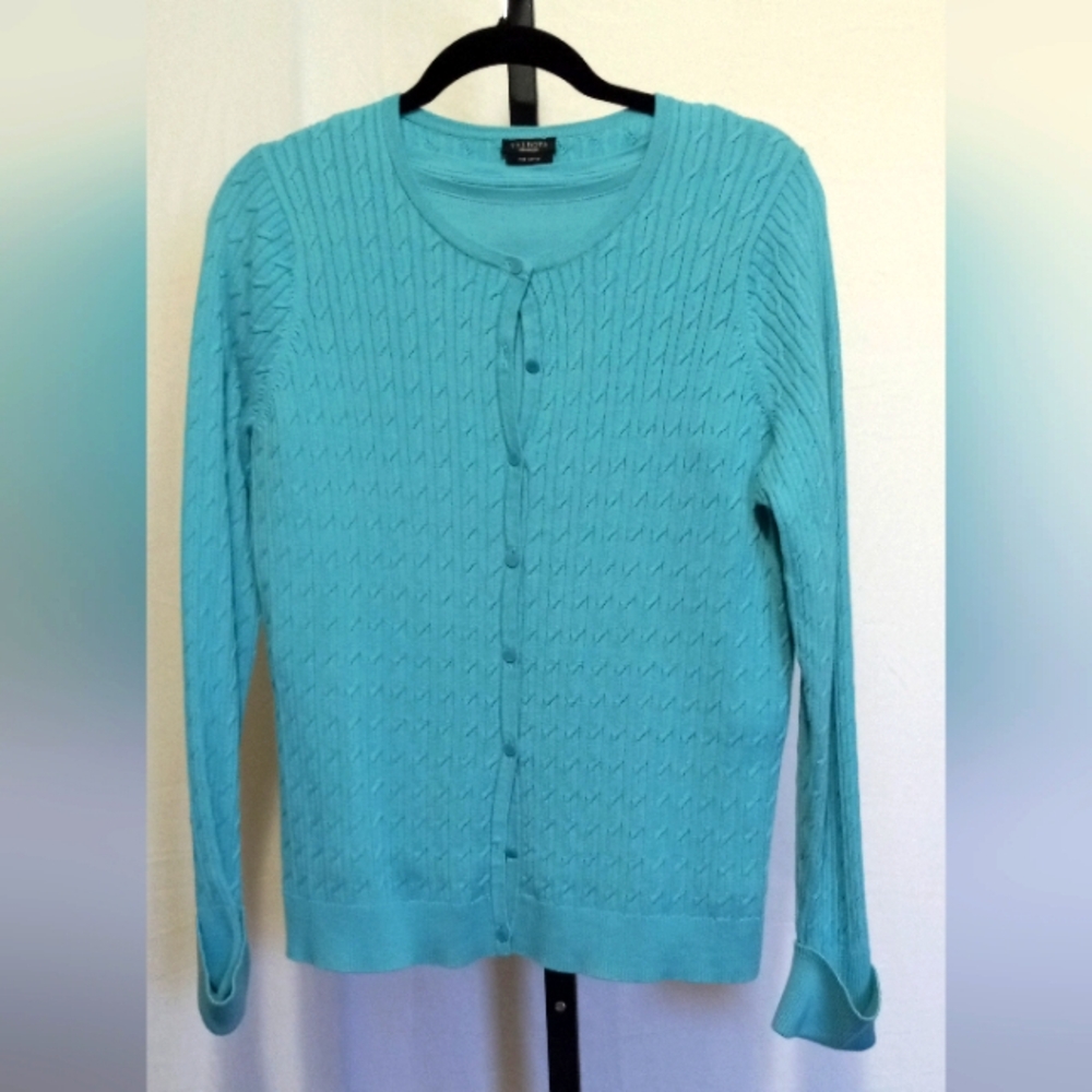 Talbots long sleeve cable knit sweater